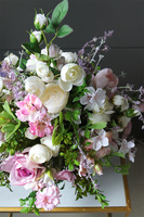 Yrena Spring, bukiet nagrobny we wkładzie