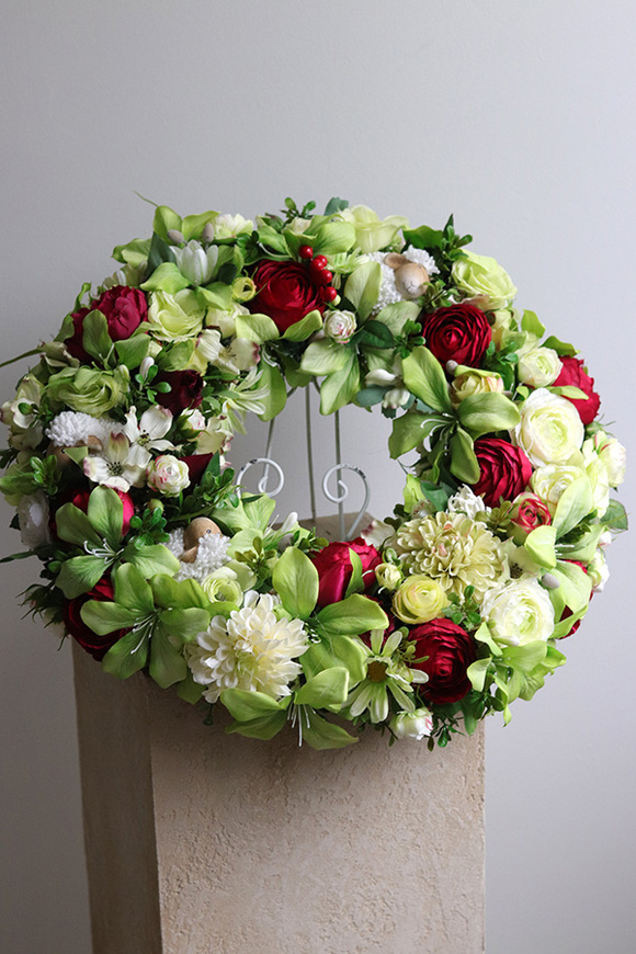 Zagroda, wianek na drzwi z barankami