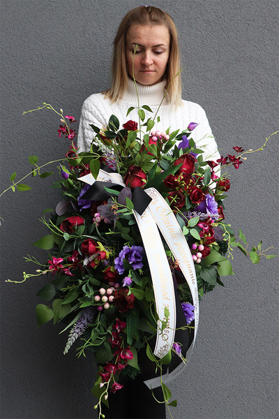 Vincenza, elegancka wiązanka nagrobna, dł.80cm