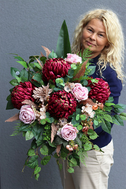 Igrena, kompozycja nagrobna w naczyniu, wym.50x80cm