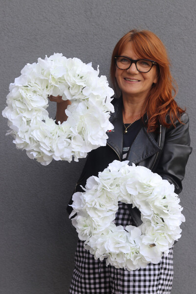 Hortensja White, wianek komunijny na drzwi lub stół