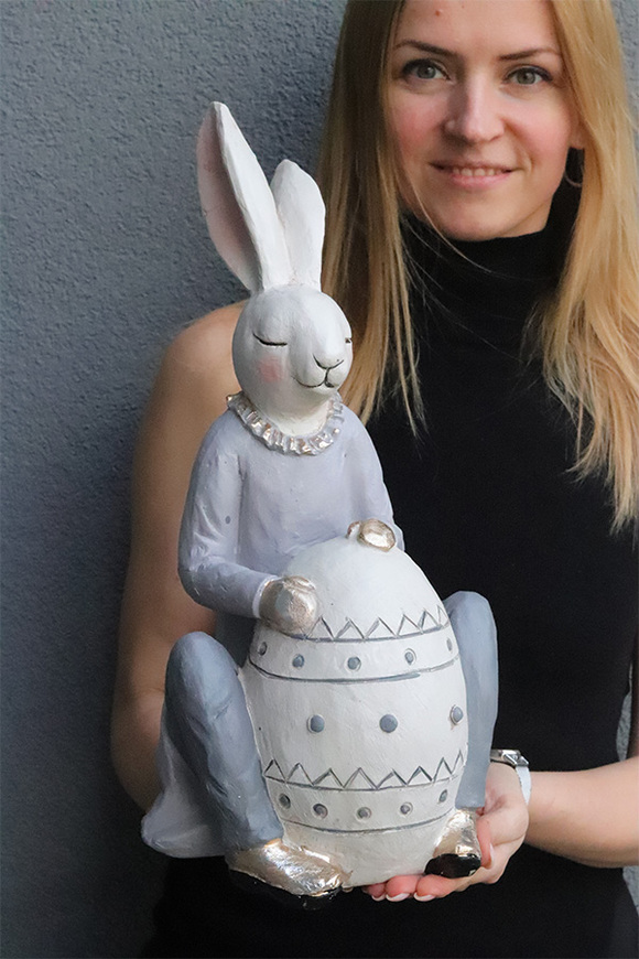 Bunny Egg, ceramiczna figurka wielkanocna