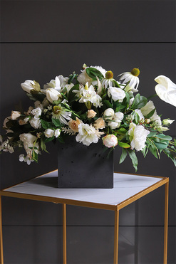 Torrino Romanea, biała kompozycja kwiatowa, wym.40x78cm 