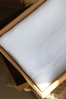 Sakramento, lniany obrus, biel, wym.140x260cm