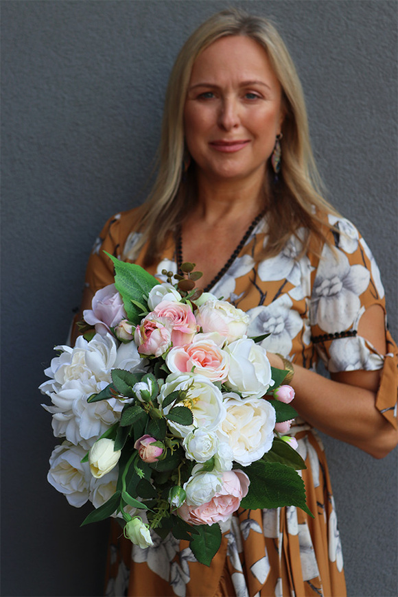 Sweet Spring, kompozycja kwiatowa w pucharze