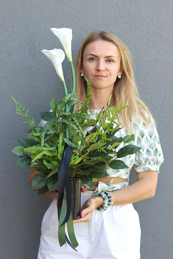 Kalla Isolire, bukiet nagrobny we wkładzie, B, dł.65cm