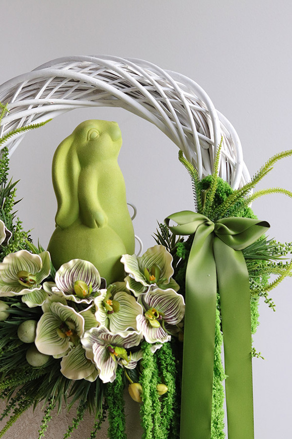 Bunny Green, wiosenny wianek z zajączkiem