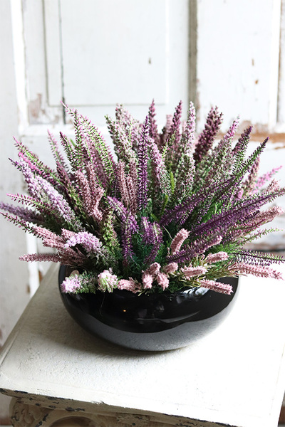 Wrzosy Piano, kompozycja w czarnej misie