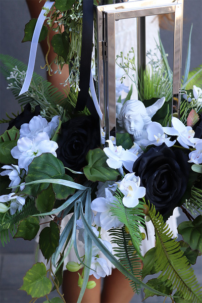 Angelo Garden Biało-Czarny, lampion nagrobny z kwiatami, wys.42cm