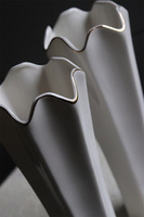 Fleur Blanche, ceramiczny smukły wazon