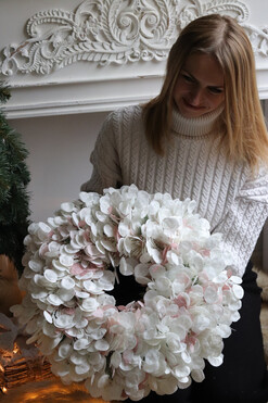 OD RĘKI Mroźne Szczęście, zimowy wianek z błyszczących liści, śr.50cm