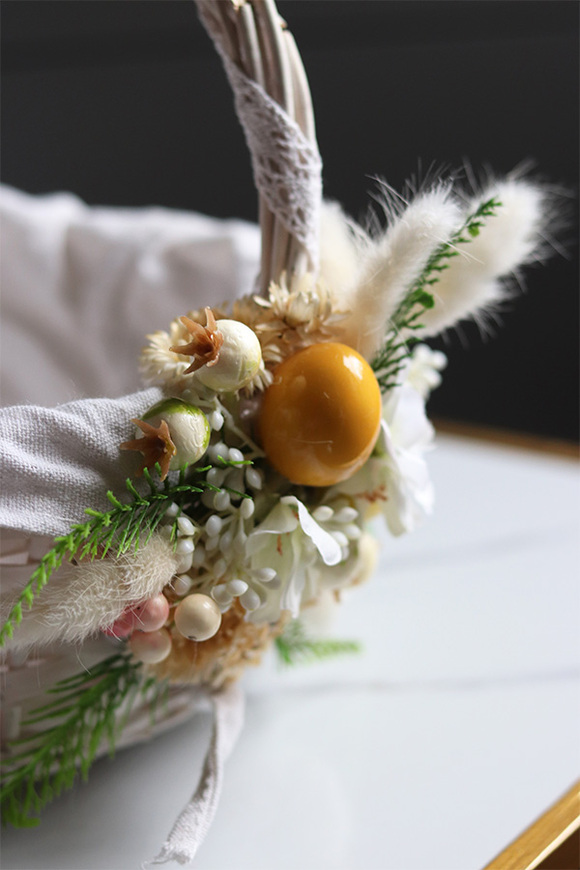 Wella Nefita, dwustronnie dekorowany koszyczek wielkanocny