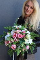 Malediwy Pink S, kompozycja kwiatowa / bukiet, wym.45x55cm