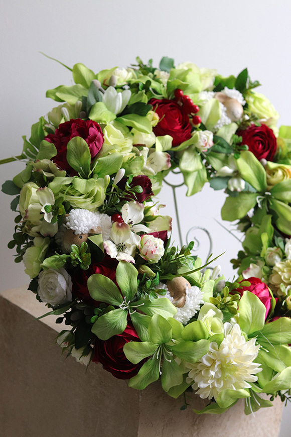 Zagroda, wianek na drzwi z barankami