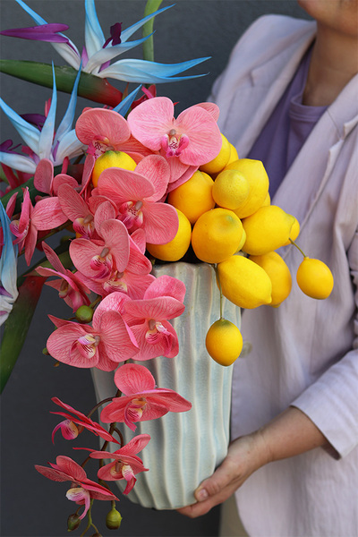  California, dekoracyjny bukiet w wazonie