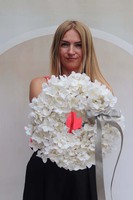 Mroźne Hortensje, zimowy wianek z błyszczących kwiatów