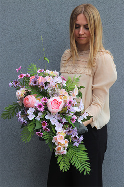 Mamma Volcan, kompozycja nagrobna na ciężkiej tacy, wym.28x60cm 