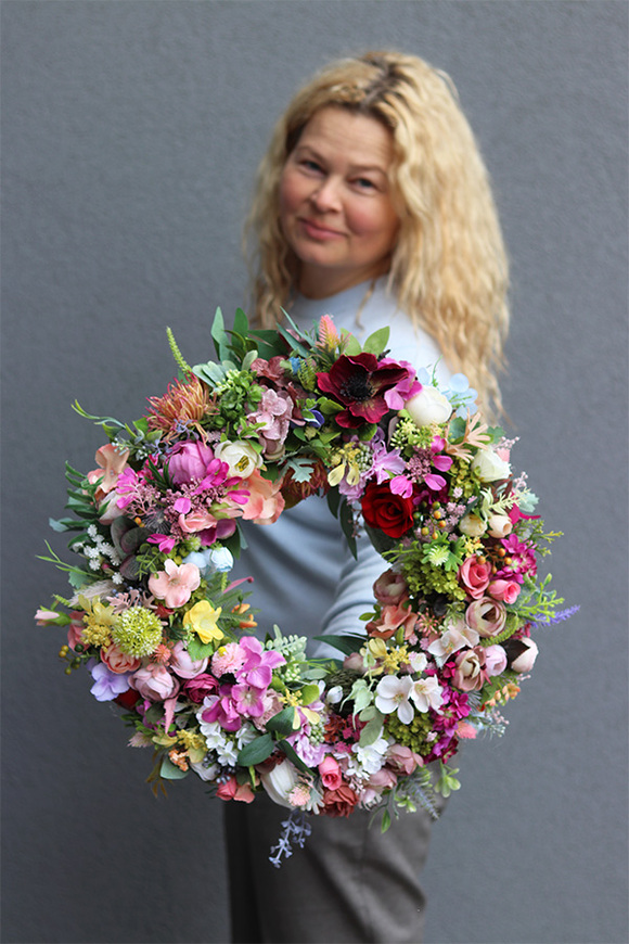 Kreolka, wianek dekoracyjny na drzwi