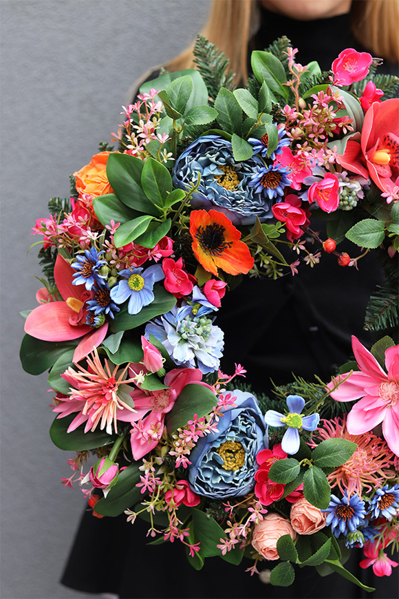 Montessori, wiosenny wieniec nagrobny