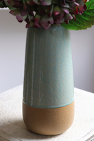 Blumelia Hydrangea Turkus, kompozycja kwiatowa hortensje w wazonie