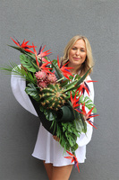 Laos Strelicja Grandena, egzotyczna kompozycja w białej donicy