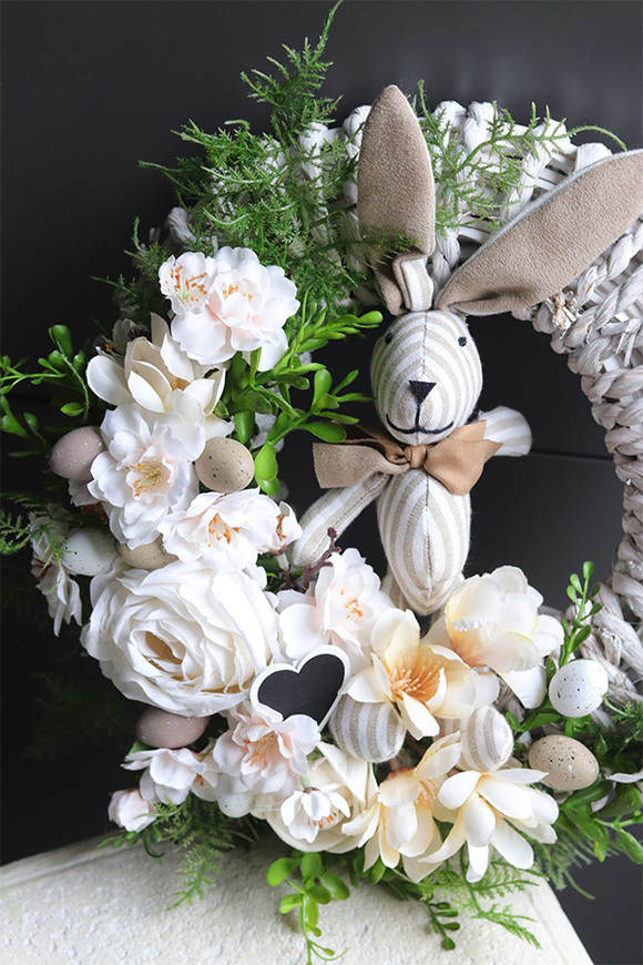 Zajączek Wiosenny, wiosenny wianek dekoracyjny