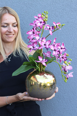 Klementa, sztuczny storczyk w złotej  donicy w kształcie kuli, wys.46cm