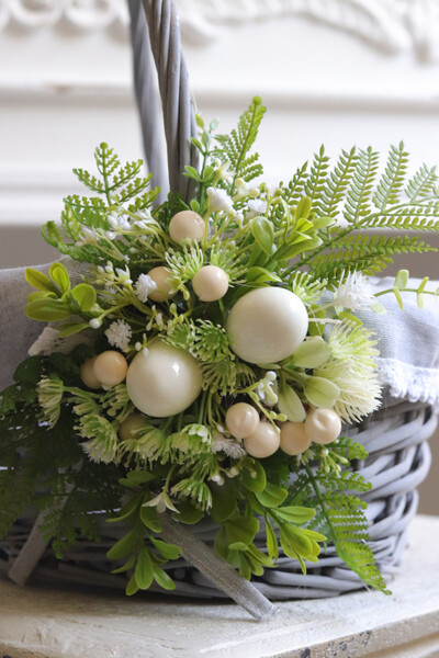 Wiosna Nerute, dwustronnie dekorowany koszyczek wielkanocny