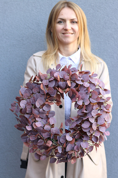 Eukaliptus Burgundi, stylowy bordowy wianek na drzwi