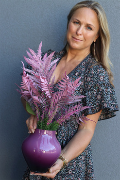 kompozycja kwiatowa Fiolena, wym.40cm