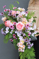 Mamma Volcan, kompozycja nagrobna na ciężkiej tacy