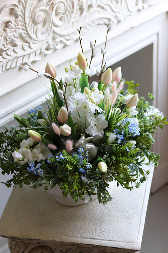 Pretana, wiosenna kompozycja z zajączkiem