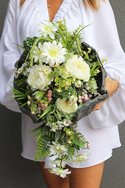 White Cristal, nowoczesna kompozycja nagrobna w misie