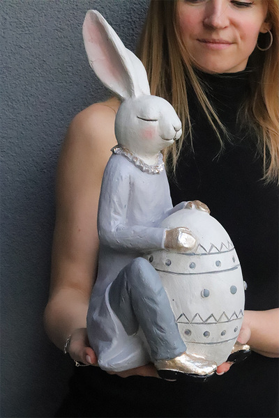 Bunny Egg, ceramiczna figurka wielkanocna