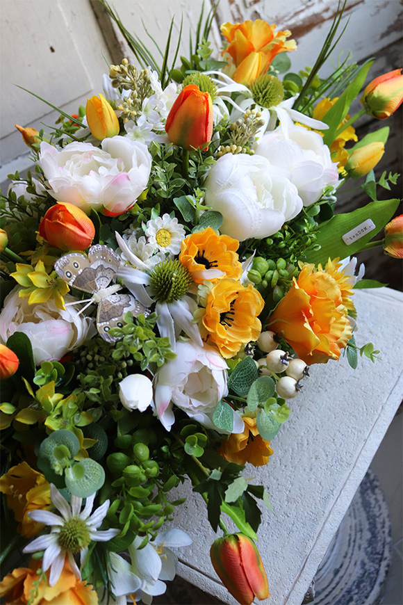 kompozycja kwiatowa na stół, Wiosna Wśród Nas, wym.37x71cm 