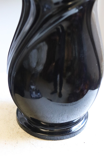 Czerń Żałobna ciężki flakon nagrobny