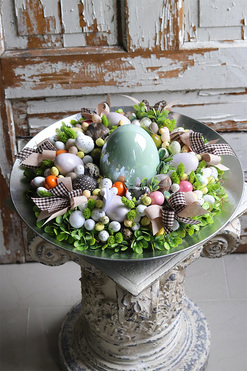 Drenisa Renallo, stroik wielkanocny na talerzu z jajem, wym.14x42cm 