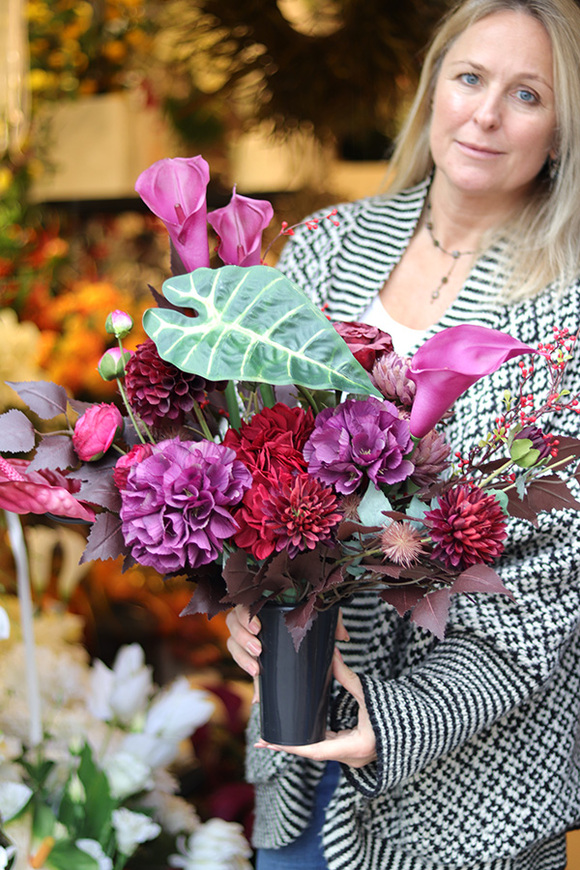 Bordo Cherry 2, bukiet nagrobny we wkładzie