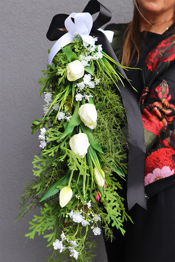 Tulipe, elegancka girlanda nagrobna