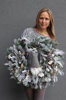 Greyland, zimowy wianek ze skrzatem