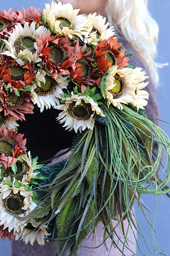 Roderio, wieniec nagrobny ze słonecznikami, śr.50cm