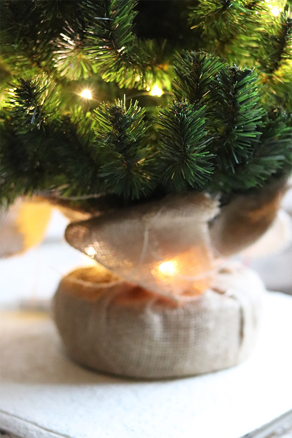 Konika LED, dekoracyjna choinka sztuczna w jucie