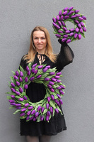 Witaj Wiosno Violeti 2, elegancki wianek z tulipanów