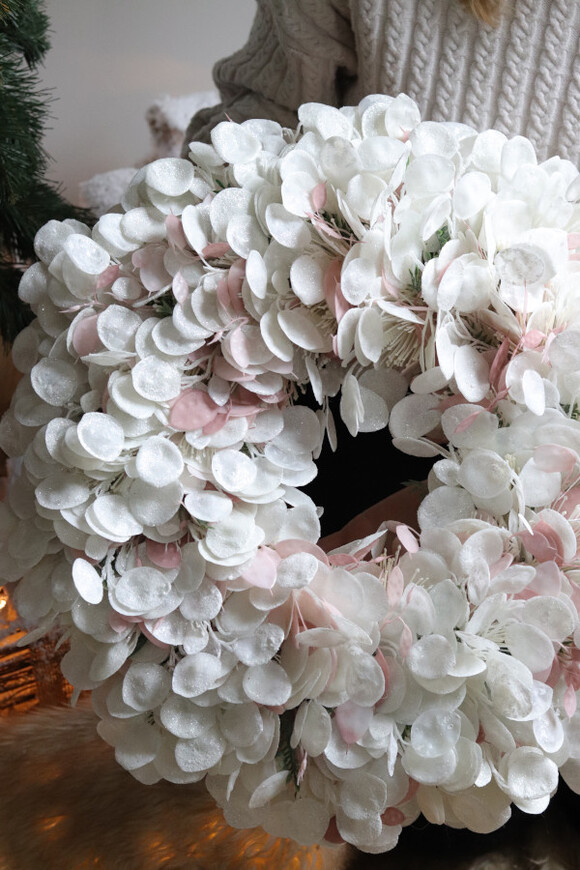 Mroźne Szczęście, zimowy wianek z błyszczących liści