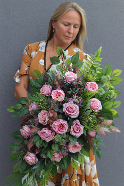 Pink Trenia, wiązanka kompozycja nagrobna w misie, dł.50cm 