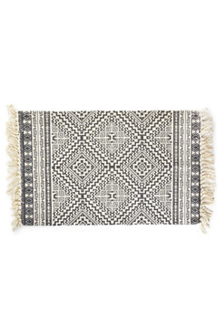 Tamale, dywan z motywem C, wym.60x100cm