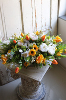 kompozycja kwiatowa na stół, Wiosna Wśród Nas, wym.37x71cm 