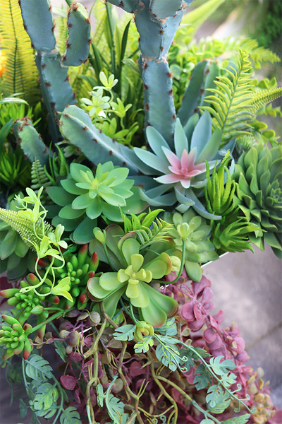 Cacti Acapulco Mirror, sukulenty z kaktusem w stalowej donicy