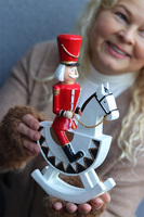 Wiśta Wio, świąteczna figurka dziadek do orzechów na koniku