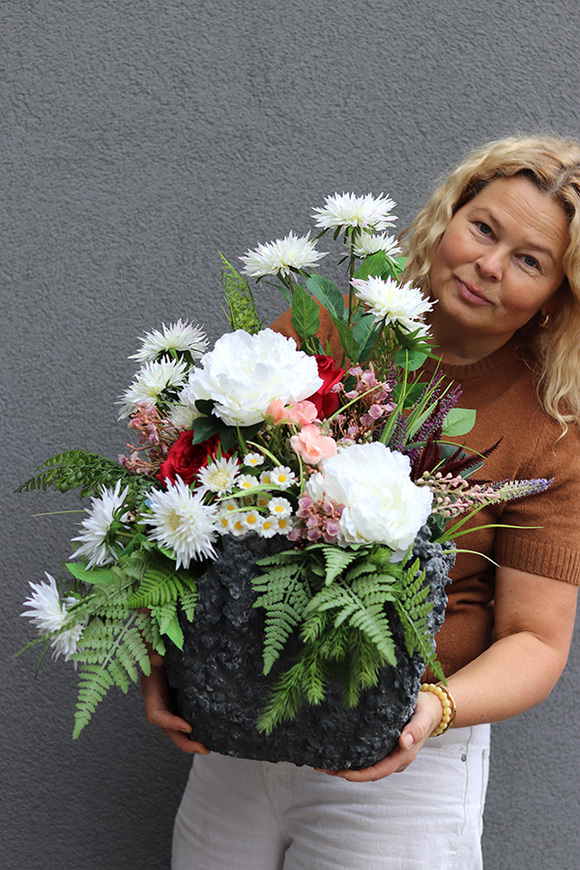 Memoria Volcan, kompozycja nagrobna w misie